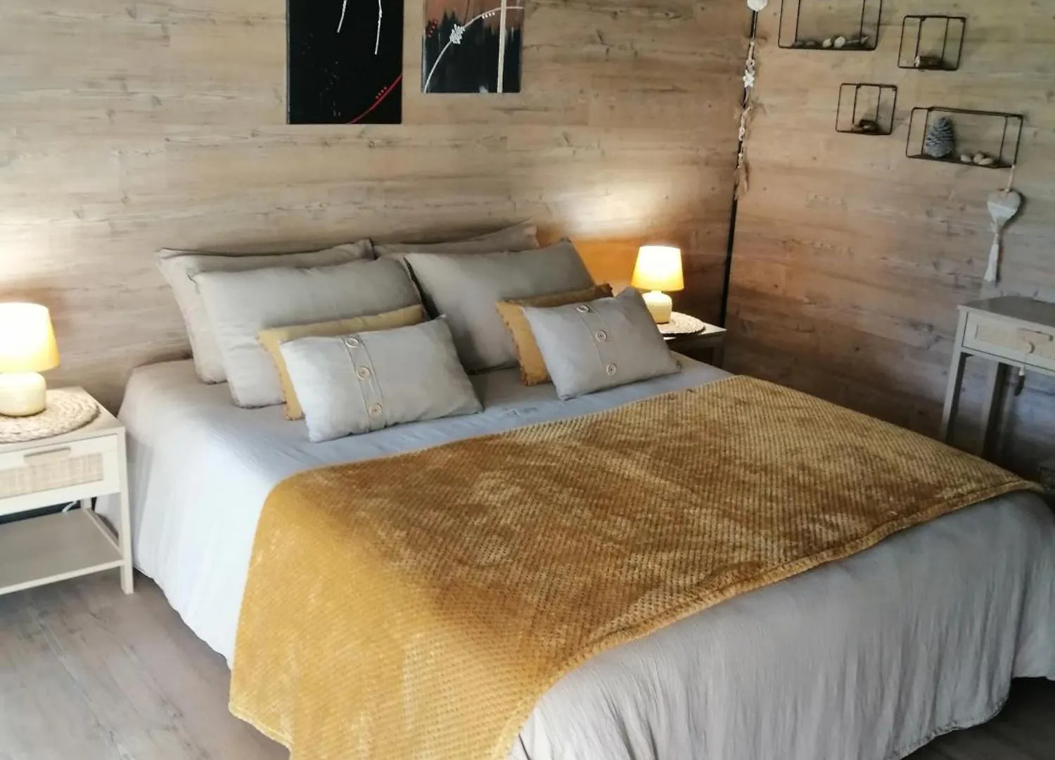 Guest house Suite Climatisee Jacuzzi Prive Lachapelle-Auzac France