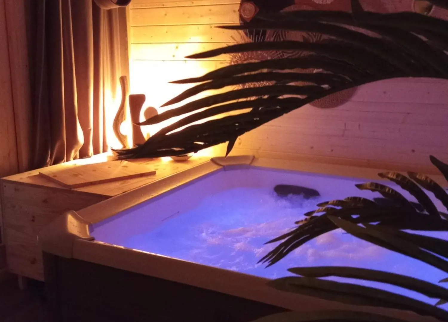 Suite Climatisee Jacuzzi Prive Lachapelle-Auzac Guest house
