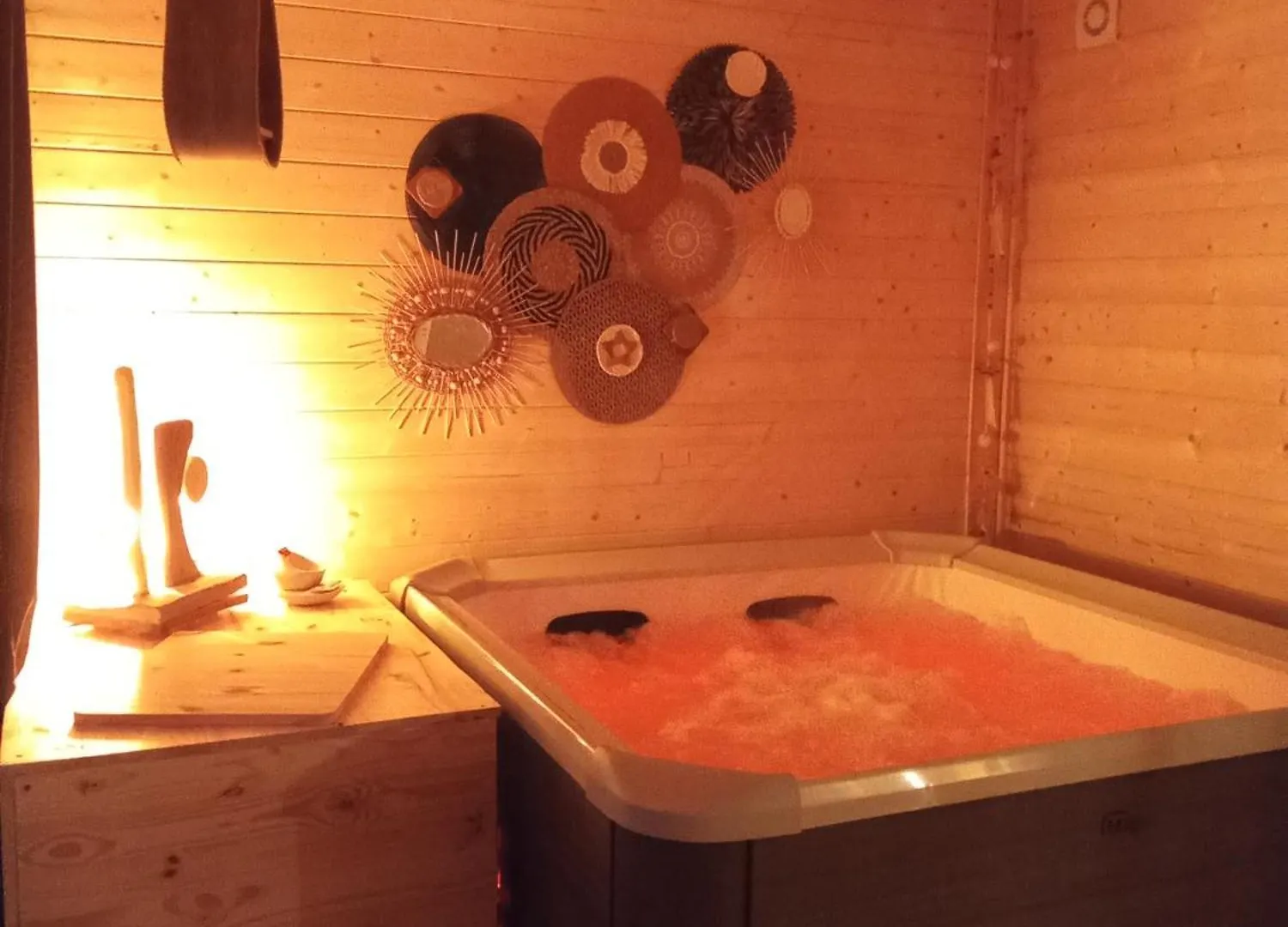 Suite Climatisee Jacuzzi Prive Lachapelle-Auzac