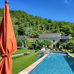 Les Pieds Dans L'eau, La Source Vakantiehuis
